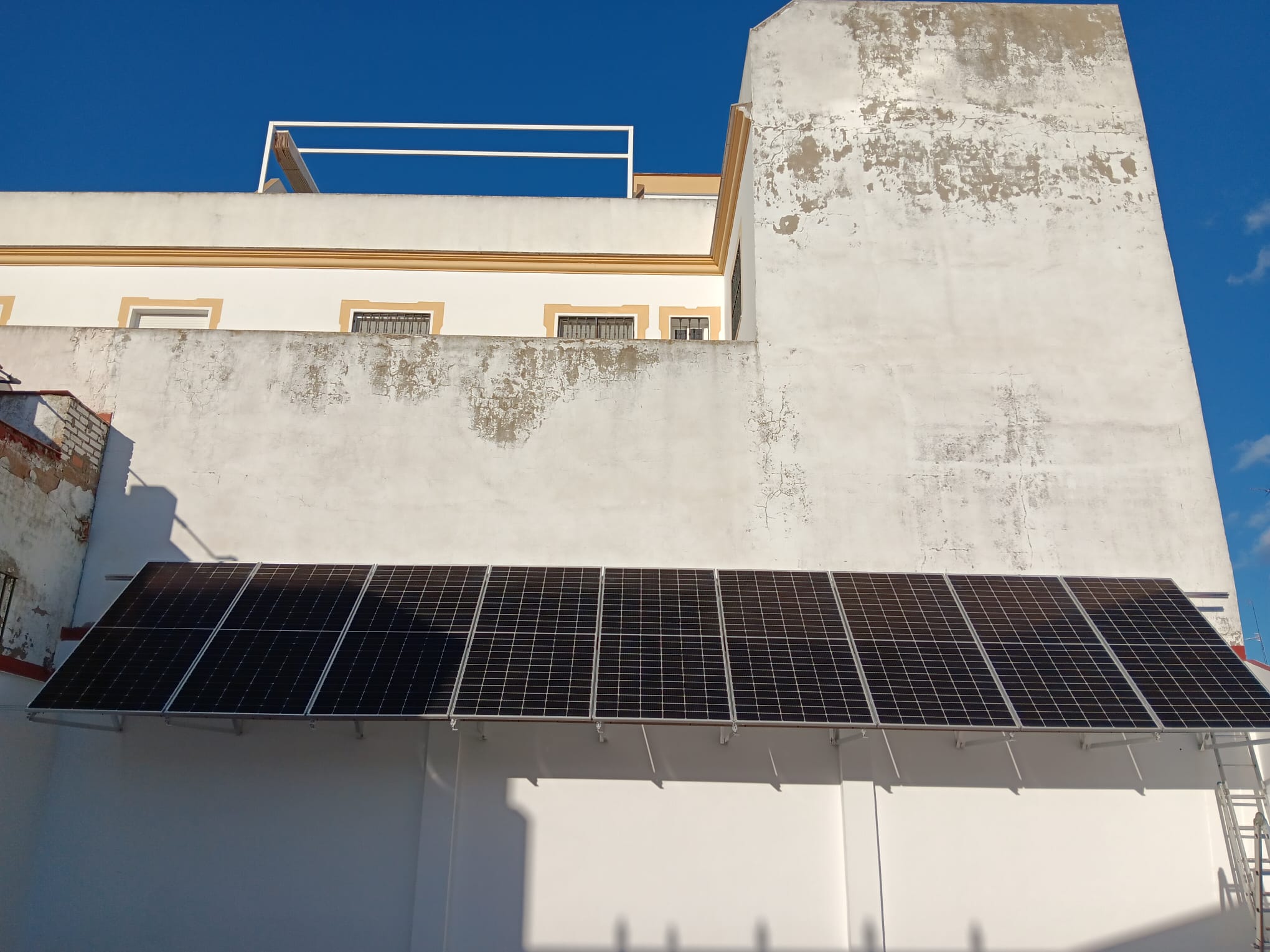 Autoconsumo solar en Alcalá de Guadaíra - SOLRENOVABLES
