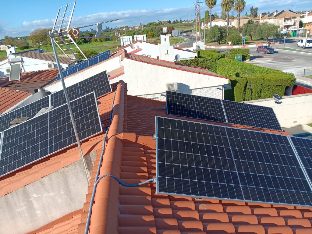 autoconsumo solar en Valencina  - SOLRENOVABLES