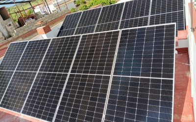 Paneles solares en Coria del Río